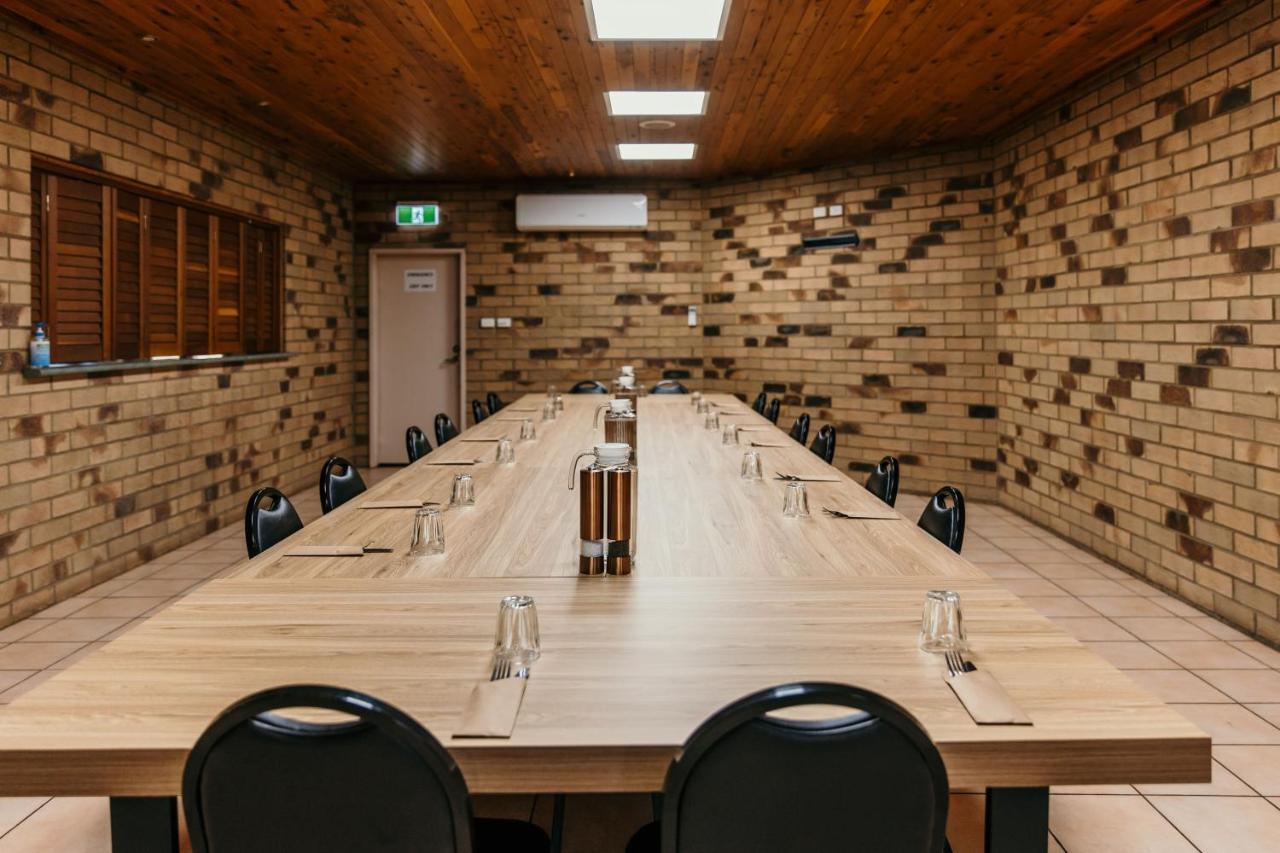 Abacus Motel Mount Isa Bagian luar foto