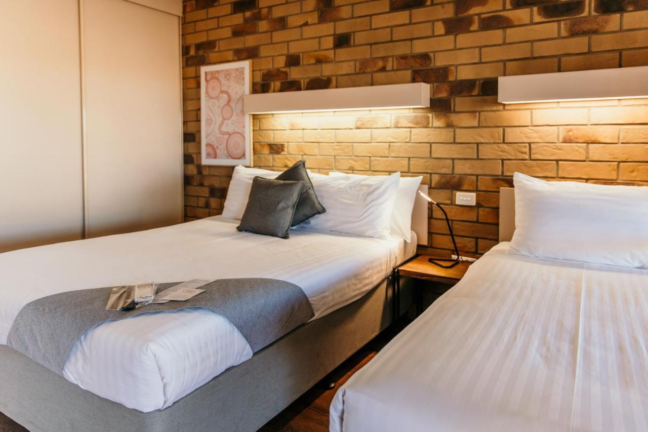 Abacus Motel Mount Isa Bagian luar foto