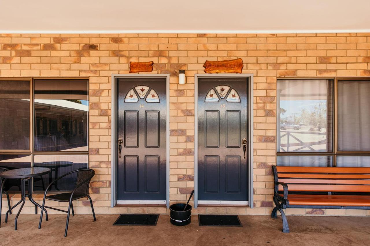 Abacus Motel Mount Isa Bagian luar foto