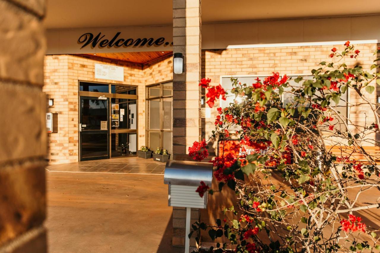 Abacus Motel Mount Isa Bagian luar foto