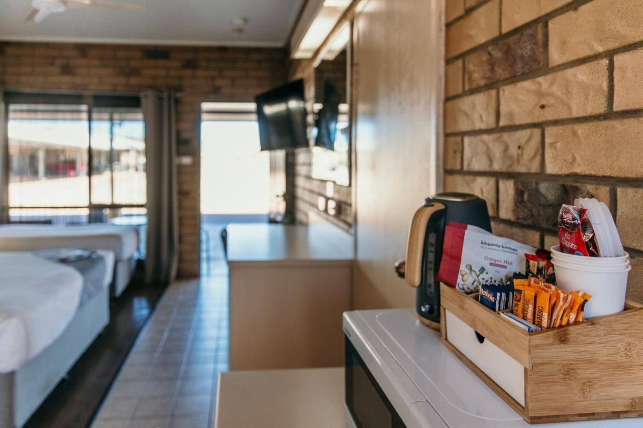 Abacus Motel Mount Isa Bagian luar foto